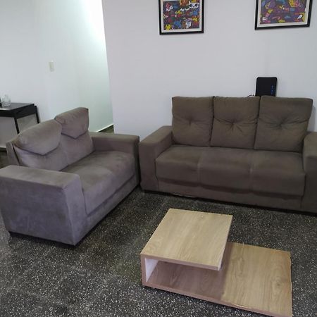 Moderno Y Amplio Apartamento Con Vista Fantastica En Pleno Centro Сиудад дел Есте Екстериор снимка